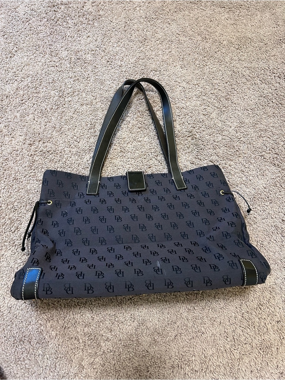 Dooney & Bourke - Signature Logo Large Tote